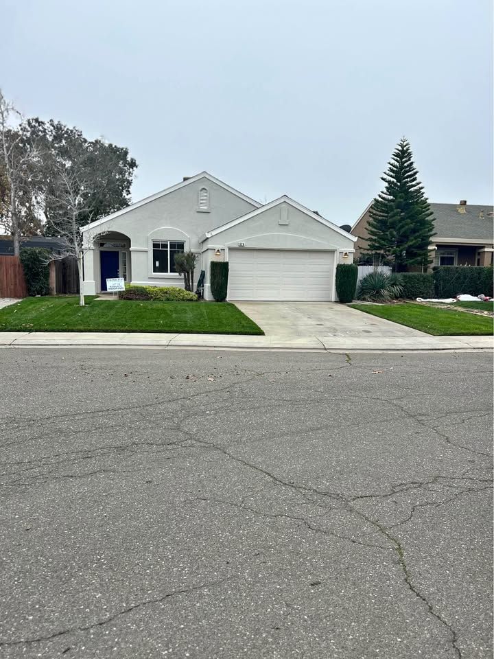 3 Beds 2 Baths - House for rent
